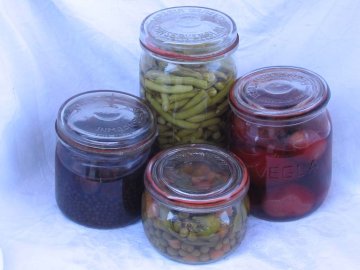 Fruit en groenten in weckpotten